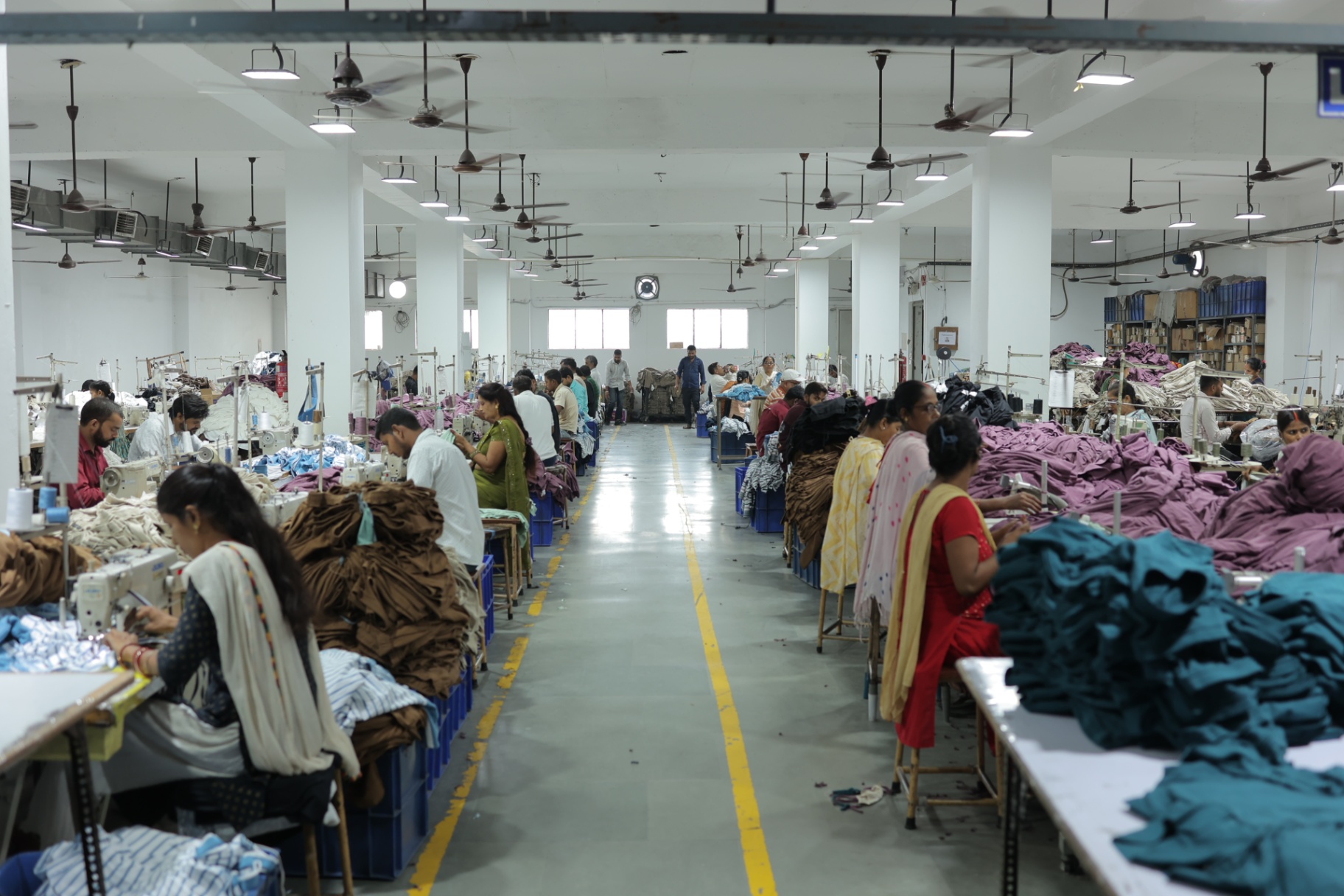 Stitching Hall · 8 Lines